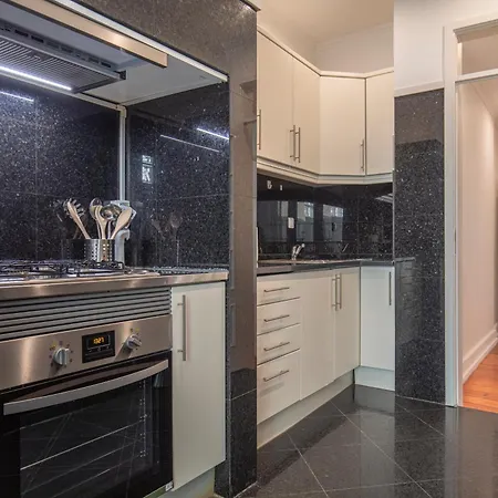 Vibrant Escape With Private Patio *