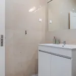 Vibrant Escape With Private Patio Lisboa